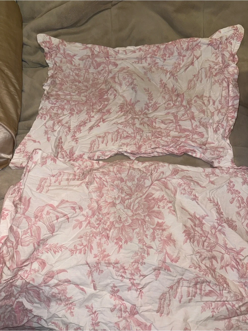 Pink Floral Pillowcase Set - Soft Vintage Floral Design
